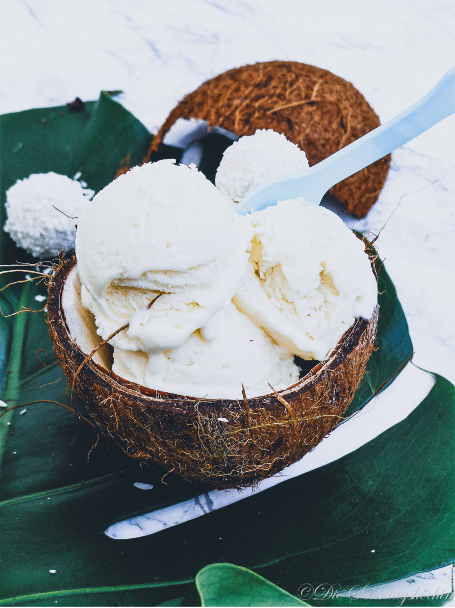 Karibik Feeling...Kokos Eis mit weißer Schokolade - Die Sonntagsköchin